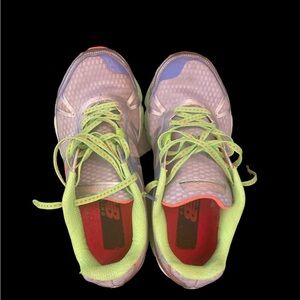 New Balance 880 V4 womens running shoe